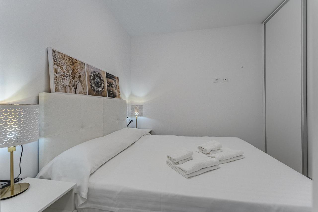 Appartement 303. Modern, Sunny Ifonche With Wifi à Costa Adeje  Extérieur photo